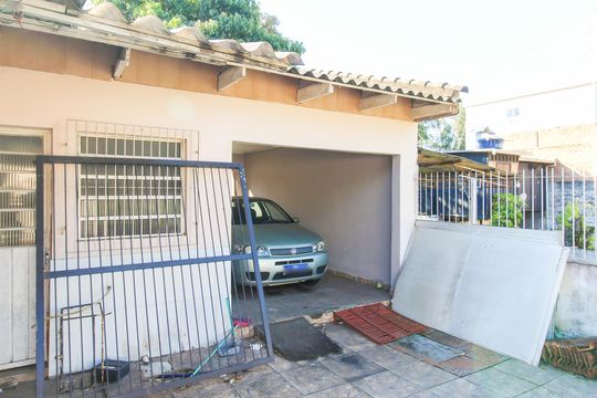 Área externa de casa para alugar com 3 quartos, 128m² em Marechal Rondon, Canoas