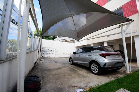 Garagem de apartamento à venda com 2 quartos, 48m² em Diamante, Belo Horizonte