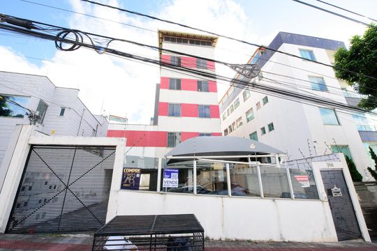 Placa instalada no dia 01/07/2026, com o código RXDE- 92 de apartamento à venda com 2 quartos, 48m² em Diamante, Belo Horizonte