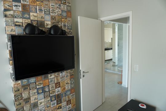 Sala de apartamento para alugar com 1 quarto, 60m² em Centro Empresarial Tamboré, Santana de Parnaíba