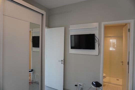 Suite de apartamento à venda com 1 quarto, 60m² em Centro Empresarial Tamboré, Santana de Parnaíba