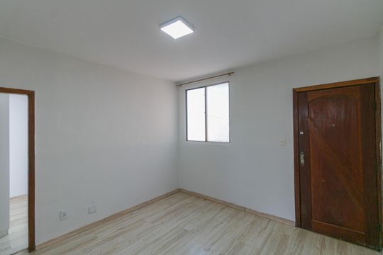 Apartamento à venda com 2 quartos, 60m² em São João Batista, Belo Horizonte