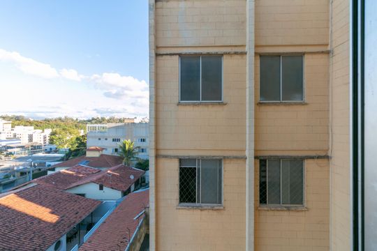 Apartamento à venda com 2 quartos, 60m² em São João Batista, Belo Horizonte