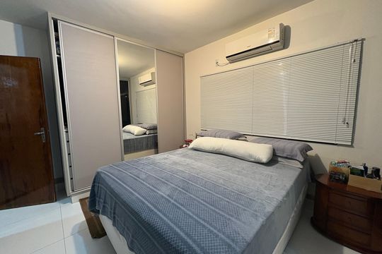Suite 1 de casa à venda com 4 quartos, 333m² em Jardim Atlantico, Goiânia