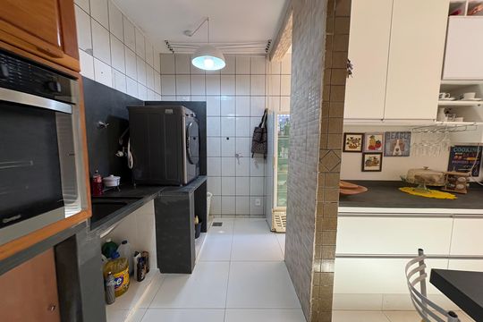 Cozinha de casa à venda com 4 quartos, 333m² em Jardim Atlantico, Goiânia