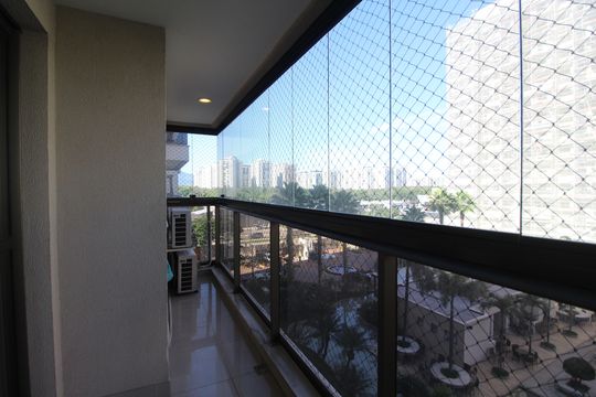 Sala - Varanda de apartamento à venda com 2 quartos, 65m² em Barra da Tijuca, Rio de Janeiro