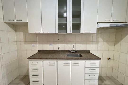 Cozinha de apartamento à venda com 3 quartos, 94m² em Vila Indiana, São Paulo