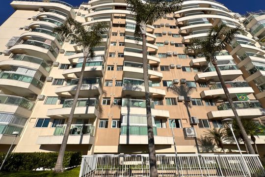 Fachada  de apartamento para alugar com 2 quartos, 69m² em Recreio dos Bandeirantes, Rio de Janeiro
