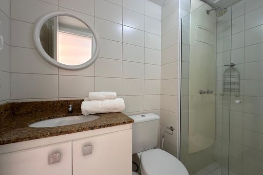 Banheiro Social de apartamento para alugar com 2 quartos, 69m² em Recreio dos Bandeirantes, Rio de Janeiro