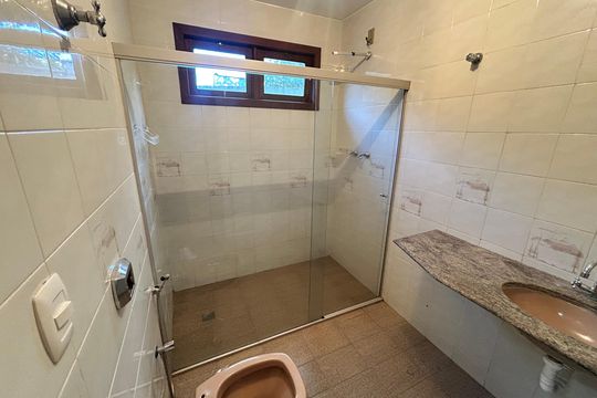 Banheiro de casa para alugar com 3 quartos, 110m² em Padre Eustáquio, Belo Horizonte