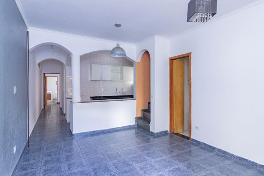 Casa para alugar com 2 quartos, 100m² em Vila Penteado, São Paulo