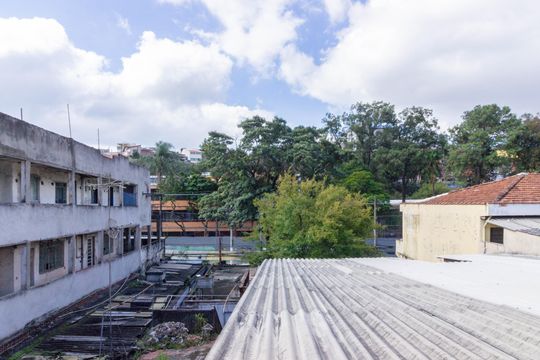 Vista Quintal de casa para alugar com 2 quartos, 100m² em Vila Penteado, São Paulo