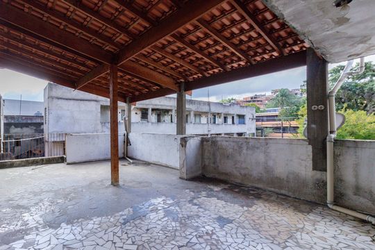 Quintal de casa para alugar com 2 quartos, 100m² em Vila Penteado, São Paulo