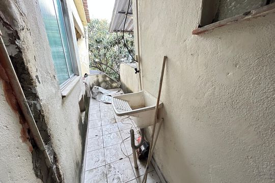 Área de Serviço de casa para alugar com 2 quartos, 80m² em Bento Ribeiro, Rio de Janeiro