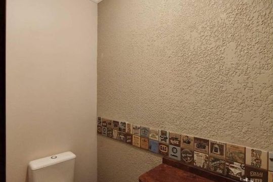 Banheiro 2 de casa para alugar com 3 quartos, 195m² em Espírito Santo, Porto Alegre