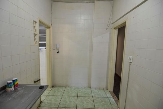 Cozinha de apartamento para alugar com 2 quartos, 68m² em Tijuca, Rio de Janeiro