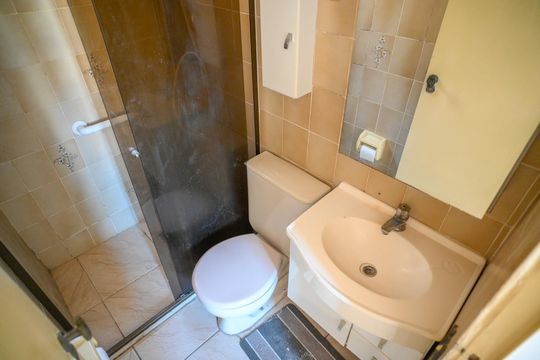 Banheiro de apartamento à venda com 2 quartos, 65m² em Jardim Maristela, São Paulo