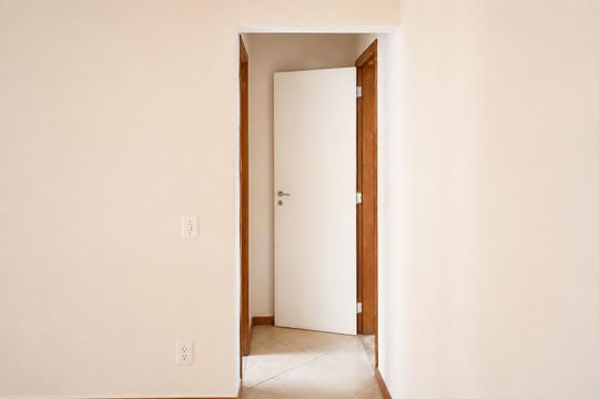 Corredor de apartamento para alugar com 4 quartos, 115m² em Campo Grande, Rio de Janeiro