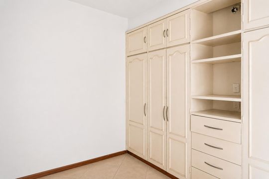 Quarto de apartamento para alugar com 4 quartos, 115m² em Campo Grande, Rio de Janeiro
