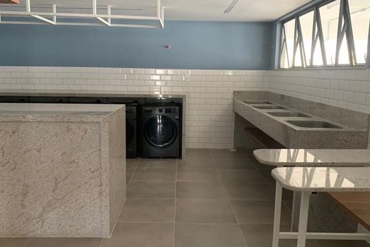 Lavanderia de kitnet/studio para alugar com 1 quarto, 29m² em Itapuã, Salvador