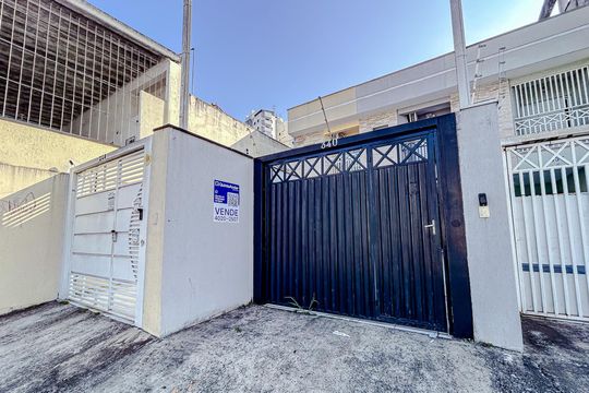 Fachada com Plaquinha de casa à venda com 3 quartos, 138m² em Vila Matilde, São Paulo