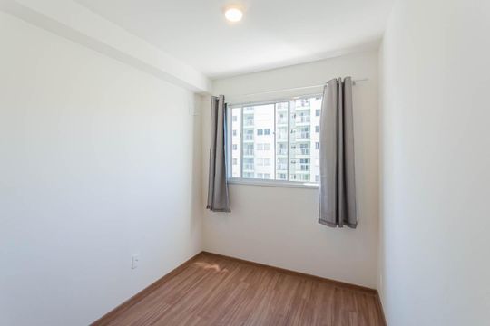 Quarto 2 de apartamento para alugar com 2 quartos, 55m² em Santo Cristo, Rio de Janeiro