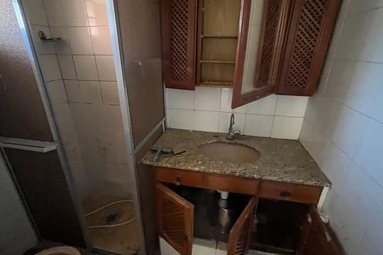 Banheiro de apartamento à venda com 2 quartos, 49m² em Jardim Bela Vista, Campinas