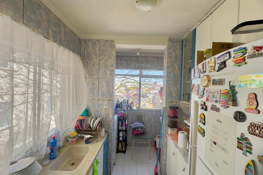 Cozinha de apartamento para alugar com 2 quartos, 58m² em Jardim Adriana, Guarulhos