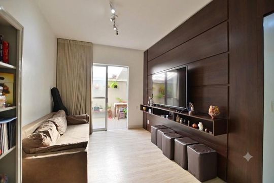 Sala de apartamento à venda com 2 quartos, 89m² em QNC 1, Brasília