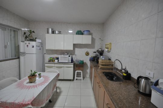 Cozinha de casa à venda com 2 quartos, 102m² em Vila Mazzei, São Paulo