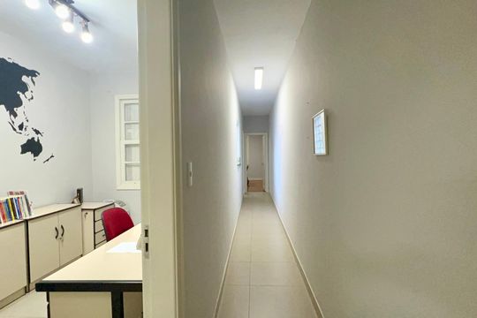 Corredor de casa à venda com 3 quartos, 135m² em Sumaré, São Paulo