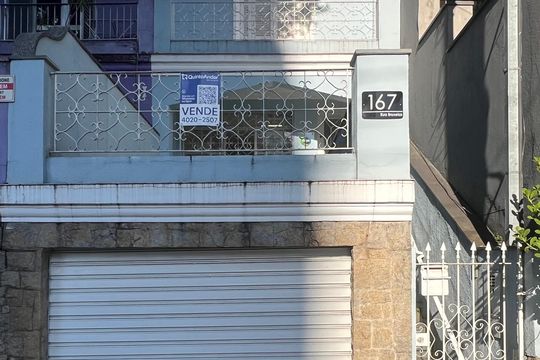 Fachada  de casa à venda com 3 quartos, 135m² em Sumaré, São Paulo