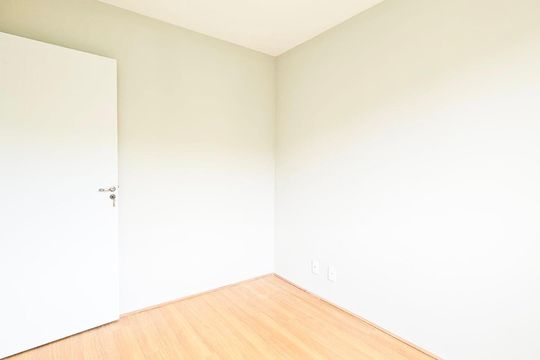 Closet do quarto 2 de apartamento para alugar com 1 quarto, 42m² em Vila Pirituba, São Paulo