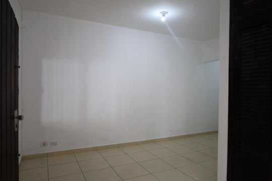 Sala de casa à venda com 2 quartos, 125m² em Interlagos, São Paulo