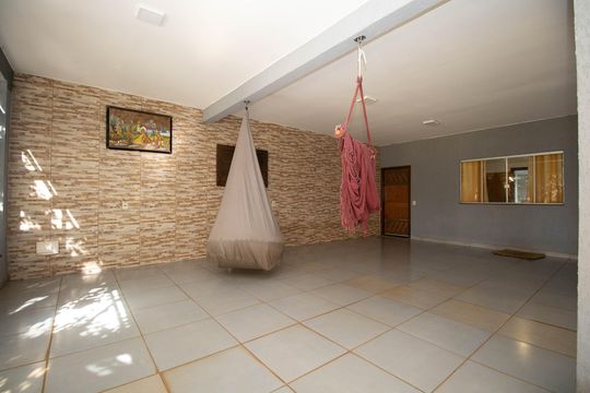 DepósitoGaragem de casa para alugar com 6 quartos, 1200m² em Guará Ii, Brasília
