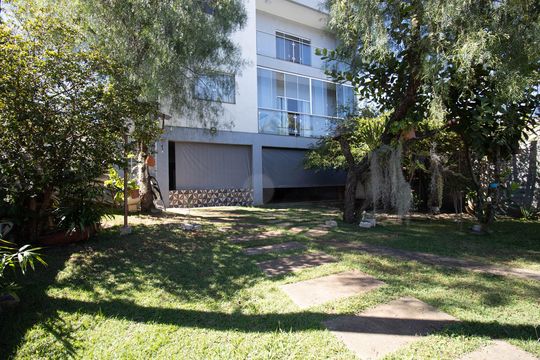 Quintal de casa para alugar com 6 quartos, 1200m² em Guará Ii, Brasília