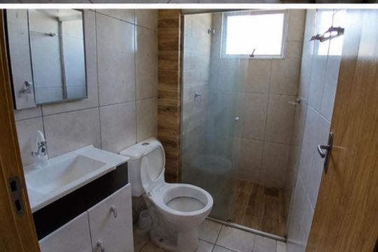 Banheiro de apartamento para alugar com 2 quartos, 55m² em Santa Cruz, Gravataí