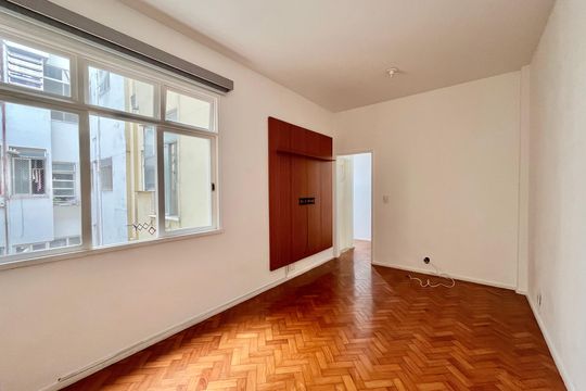 Apartamento para alugar com 1 quarto, 43m² em Leblon, Rio de Janeiro