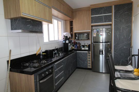 Cozinha de apartamento para alugar com 4 quartos, 133m² em Jardim das Industrias, São José dos Campos