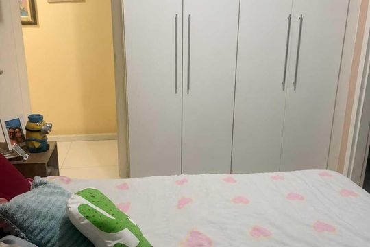 Quarto de apartamento para alugar com 3 quartos, 90m² em Vila Valqueire, Rio de Janeiro