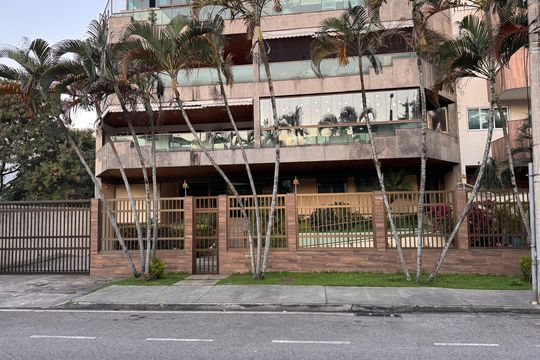 Fachada de apartamento para alugar com 3 quartos, 232m² em Recreio dos Bandeirantes, Rio de Janeiro