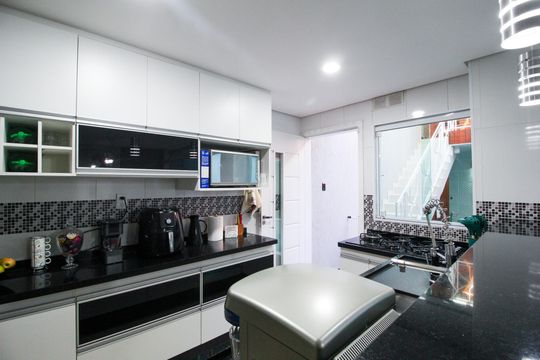 Cozinha de casa para alugar com 3 quartos, 245m² em Jardim Serrano, Votorantim