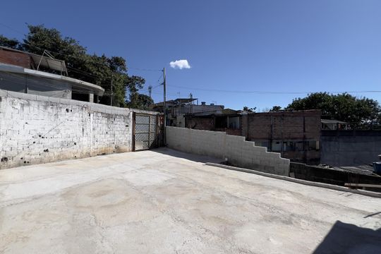 Garagem de casa para alugar com 2 quartos, 111m² em Jardim Monte Alegre, Guarulhos