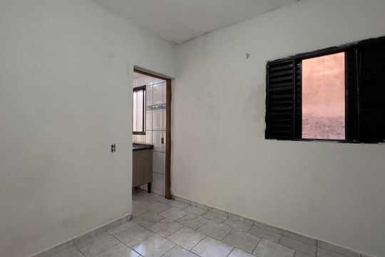 Quarto 2 de casa para alugar com 2 quartos, 111m² em Jardim Monte Alegre, Guarulhos