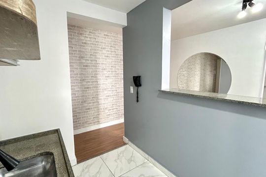 Cozinha de apartamento para alugar com 2 quartos, 43m² em Gopouva, Guarulhos