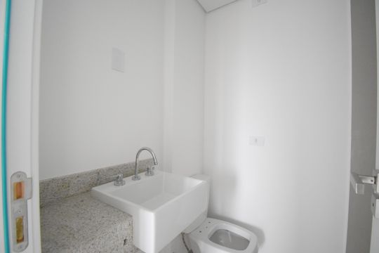 Banheiro 2 de apartamento à venda com 2 quartos, 80m² em Juvevê, Curitiba