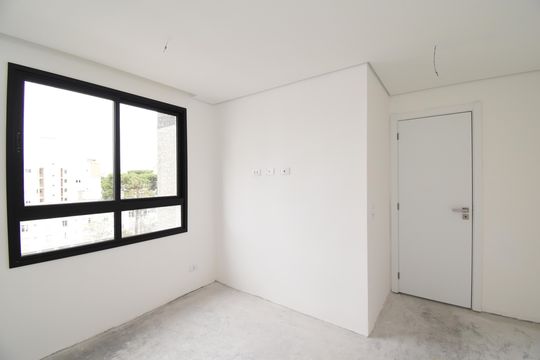 Suíte de apartamento à venda com 2 quartos, 80m² em Juvevê, Curitiba
