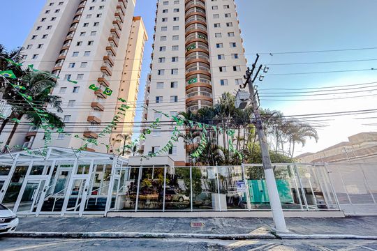 Fachada com Plaquinha de apartamento à venda com 3 quartos, 70m² em Tatuapé, São Paulo