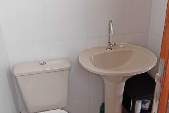 Banheiro de apartamento para alugar com 1 quarto, 38m² em Engenheiro Leal, Rio de Janeiro