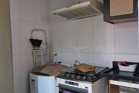 Cozinha de apartamento para alugar com 1 quarto, 38m² em Engenheiro Leal, Rio de Janeiro